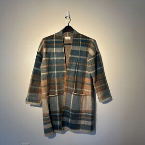 Becool Jacket similar to Aritizia Elm Jacket Size S/M green and rust